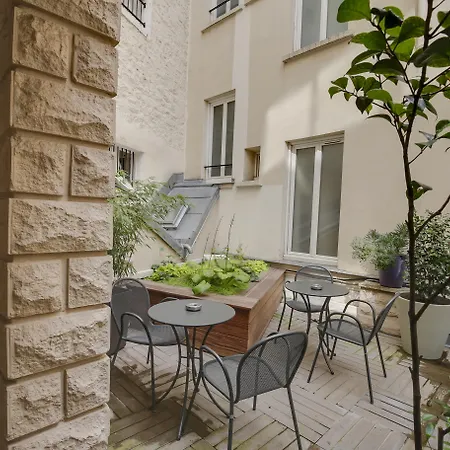Du Printemps מלון פריז