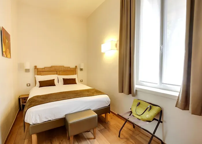 Hotel Du Printemps 2*