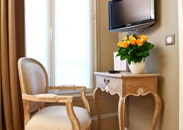 Du Printemps Hotel 2*