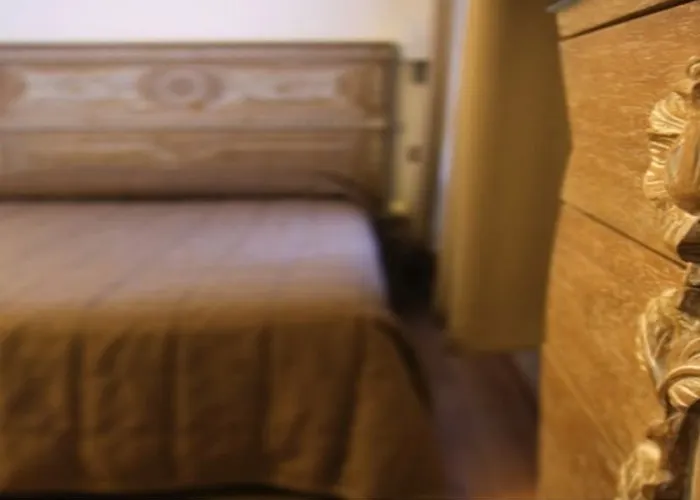 Hotel Du Printemps París