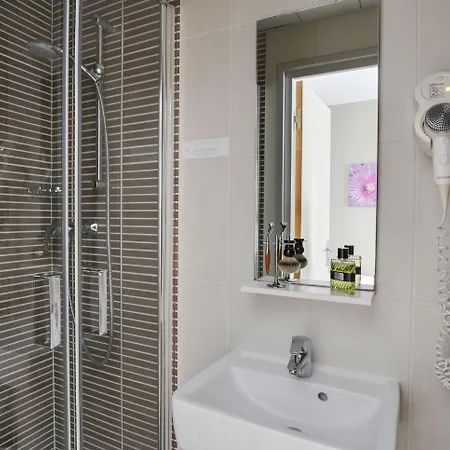 Du Printemps Hotel 2*