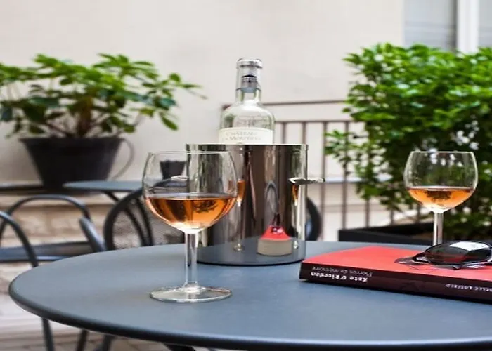 Hotel Du Printemps Paryż