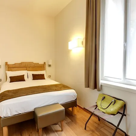 酒店 Du Printemps 2*