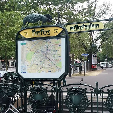 Du Printemps Párizs